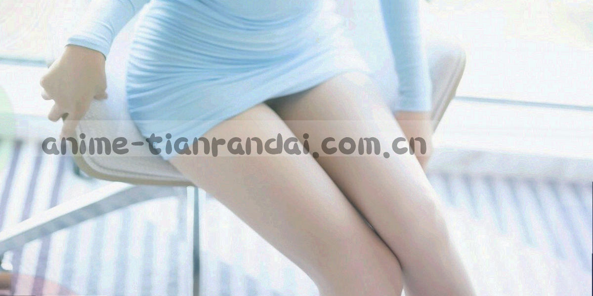 《我的新上司是天然呆》办公室轻松日常场景横幅主视觉